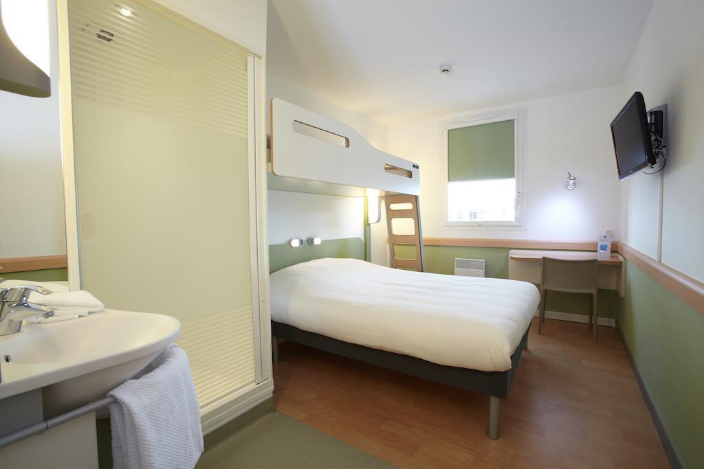 Ibis Budget Pontarlier Quarto foto