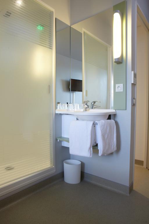 Ibis Budget Pontarlier Quarto foto