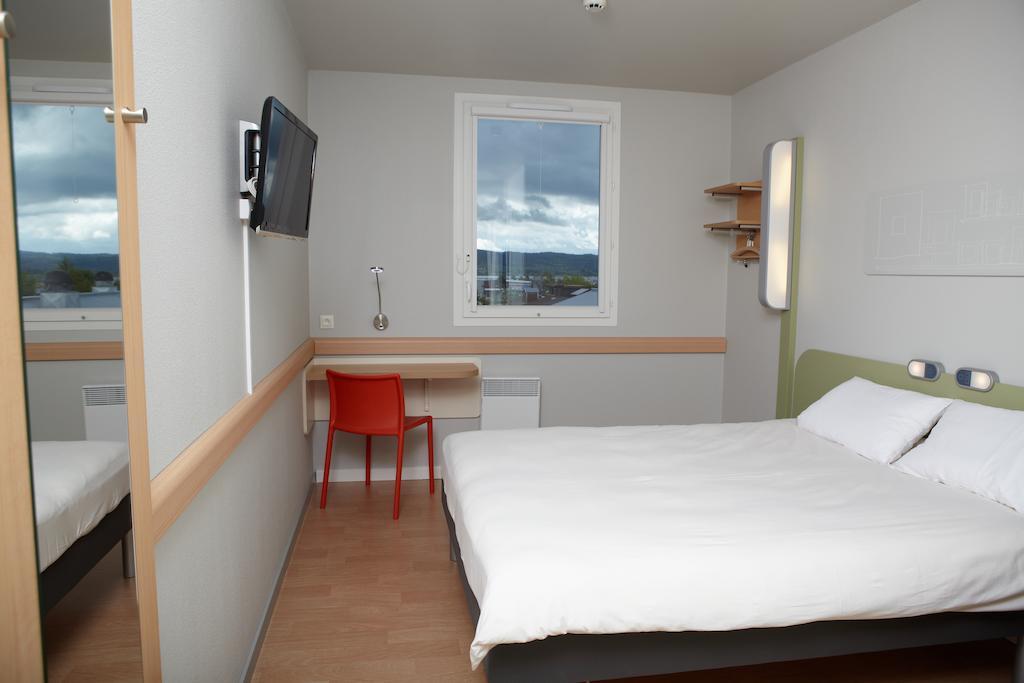 Ibis Budget Pontarlier Quarto foto